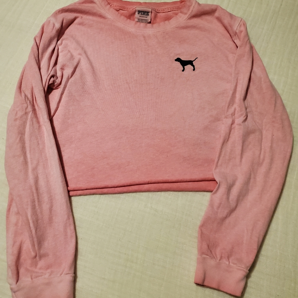 VS pink cropped long sleeve